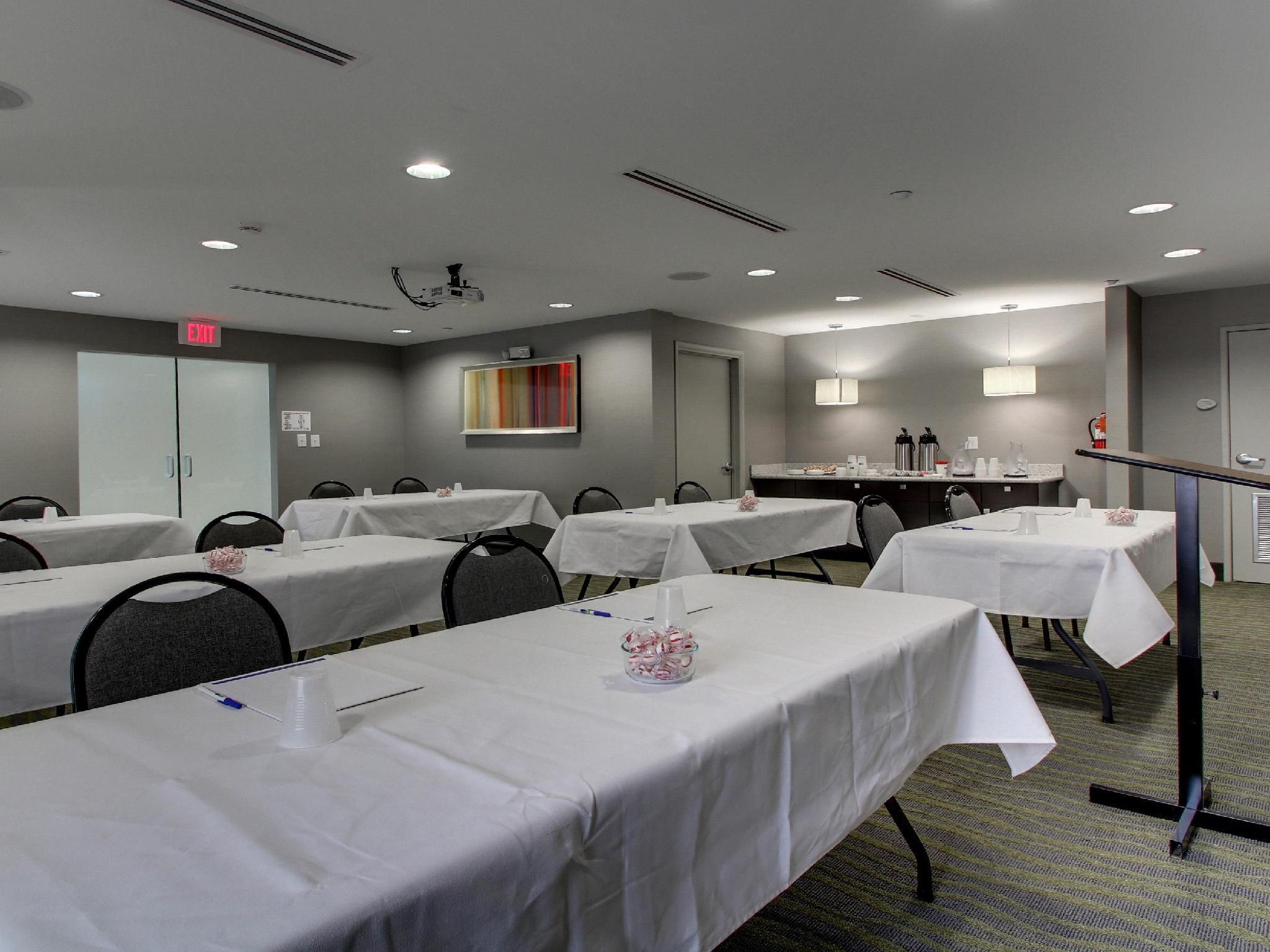 Holiday Inn Express & Suites Jackson Downtown - Coliseum By Ihg Exterior foto